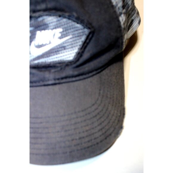 Boys Nike Trucker Mesh Snapback Hat Cap Youth One Size Distressed Camouflage - Picture 4 of 12